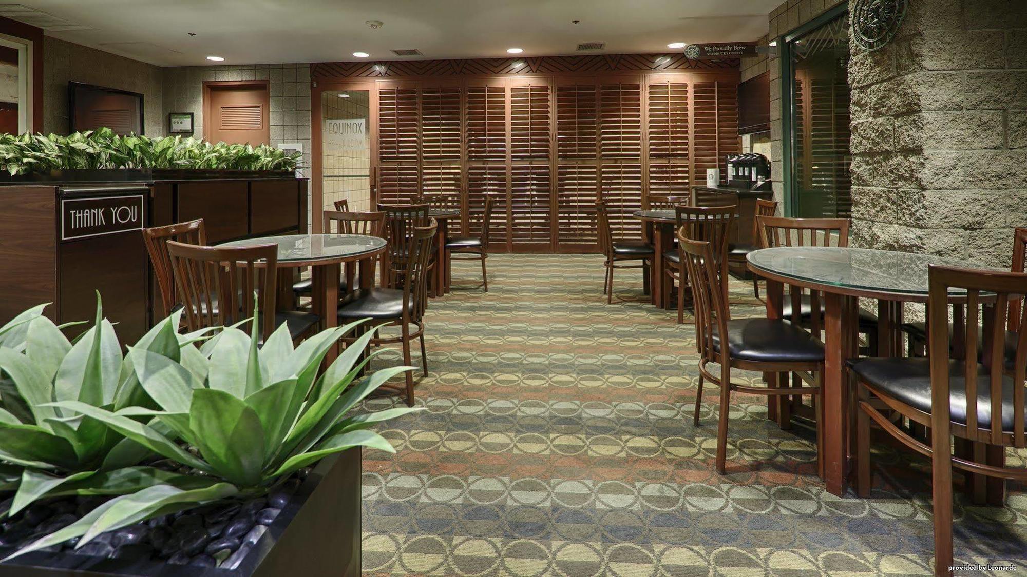 Western Sundial Hotel 3*
